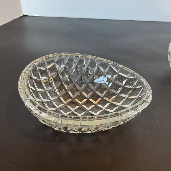 Vintage Clear Diamond Point Block Glass Egg - Picture 8 of 10